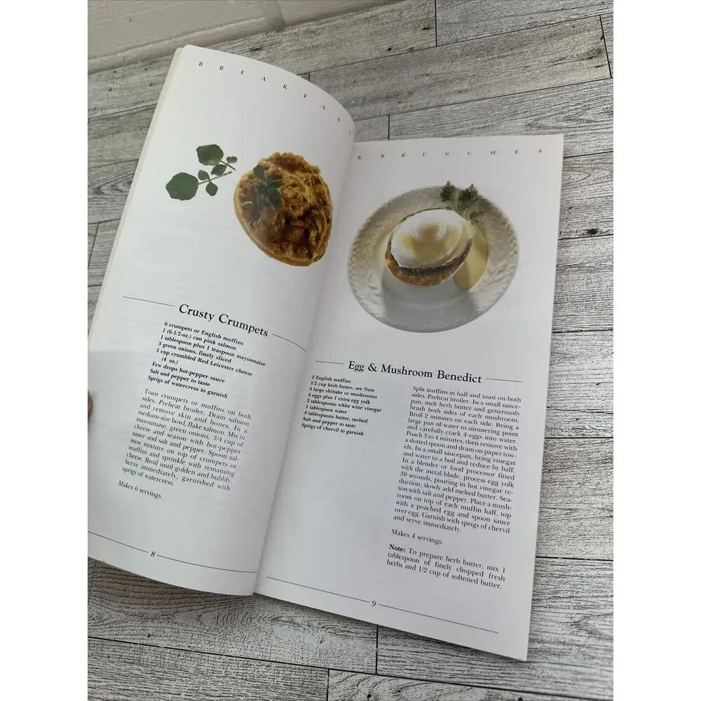 The Book of Breakfasts and Brunches - Paperback By Harries, Kerenza‎ - Cookbook